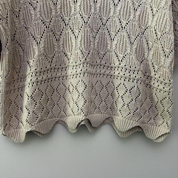 Splendid Short Sleeve Natural Beige Crochet Knit Scalloped Sweater Size Medium - Picture 6 of 11